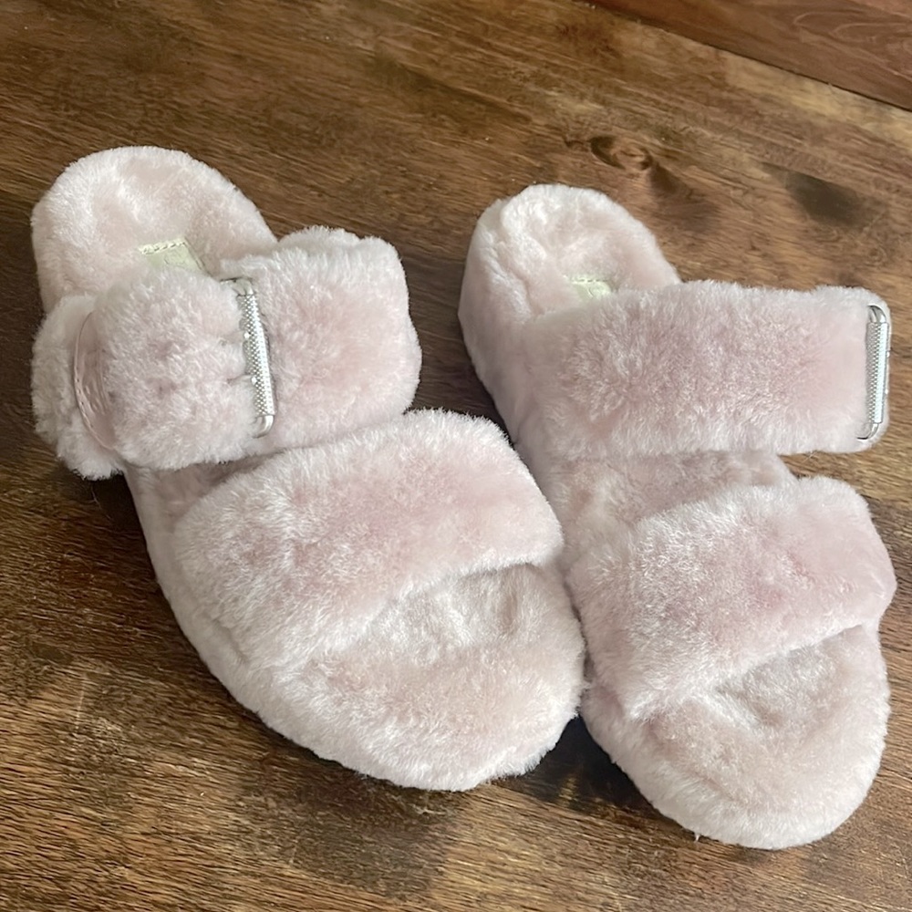 UGG slippers light pink size 7